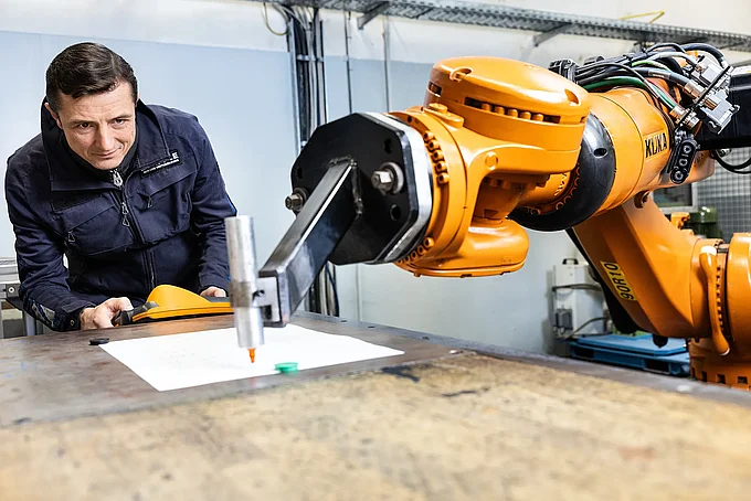 Umschüler zum Industriemechaniker
