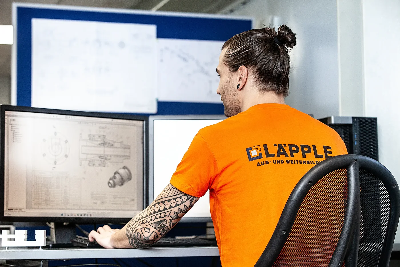 Auszubildender zum Technischen Produktdesigner