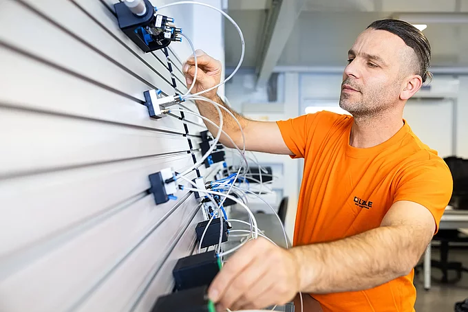 Umschüler zum Industriemechaniker